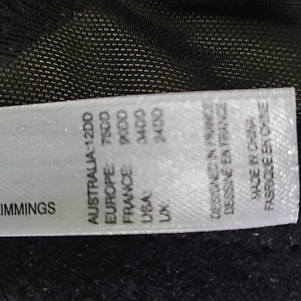 Underwire Bra - Picture 8 of 9